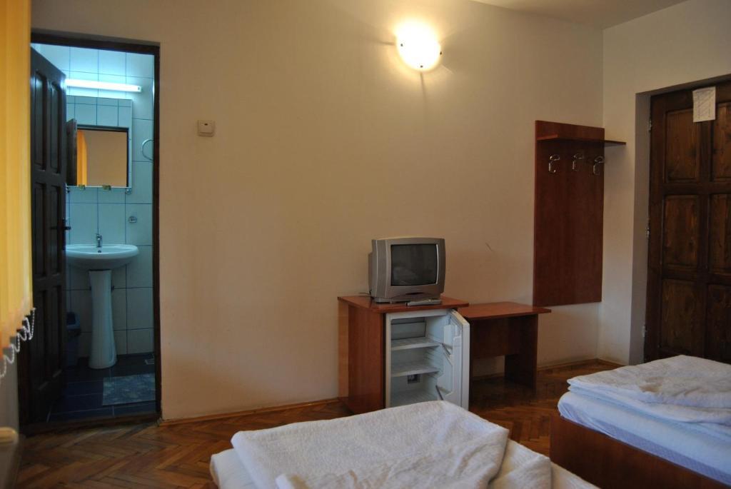 Cabana Popasul Haiducilor Petrosani Ngoại thất bức ảnh